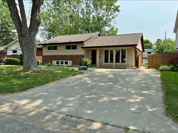 4091 Churchill Dr, Windsor, ON N9G 2E6