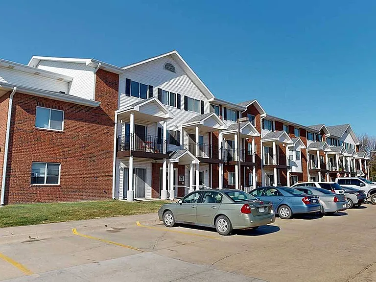 Classic architecture and a welcoming community feelour thoughtfully designed apartment homes offer comfort and convenience in a timeless setting.