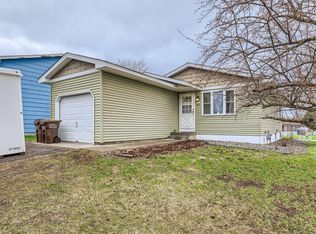 103 6 1/2 St NW, Elk River, MN 55330