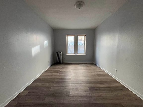 4th image of 3017 Ocean Pkwy APT 9B