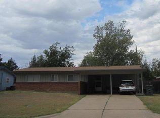 2504 NW 7th St, Lawton, OK 73507