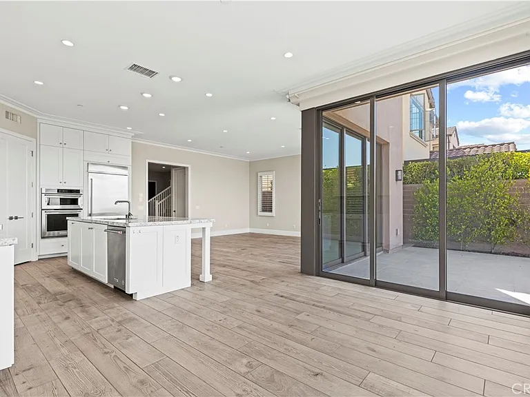 110 Statura — Photo 12