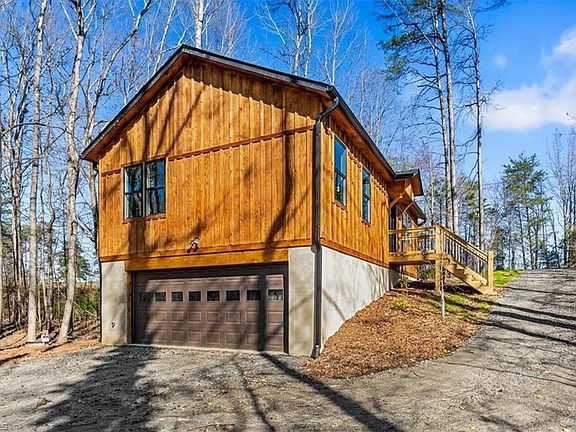 4th image of 3499 Ridgewood Ct