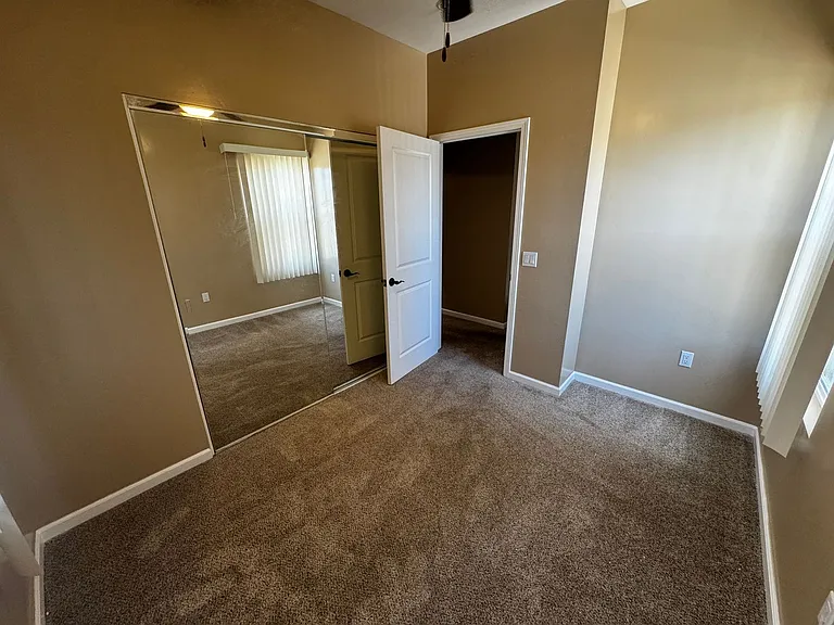701 Star Ct — Photo 18
