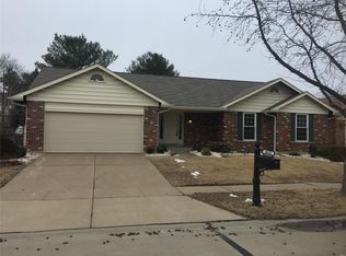4012 Domenique Ln, Florissant, MO 63034