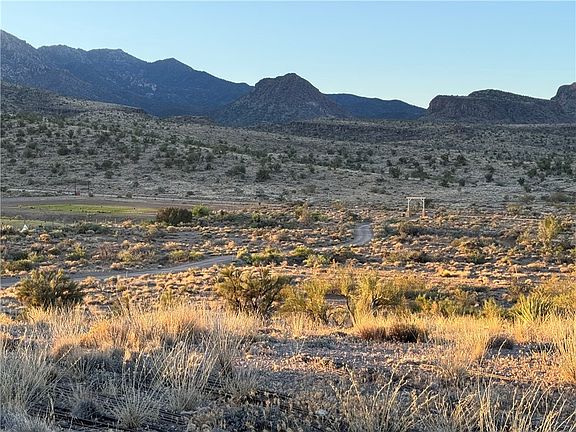 5th image of 206-28-060F Chuckwagon Drive
