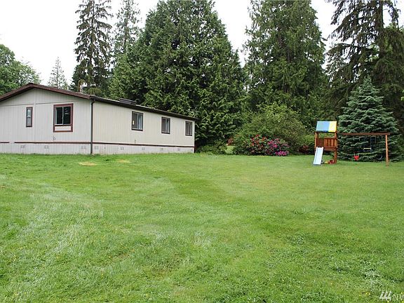 This level property is a clean slate and ready for you to add more beauty to the natural setting