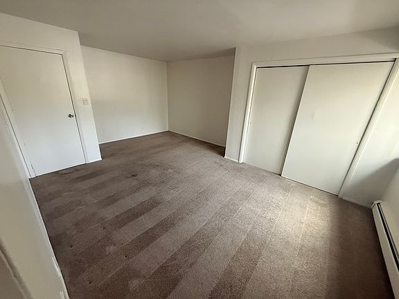 5th image of 22 Carriage House Rd APT 21