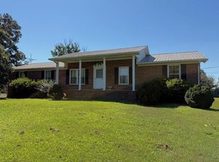 1785 Foster Rd, McMinnville, TN 37110