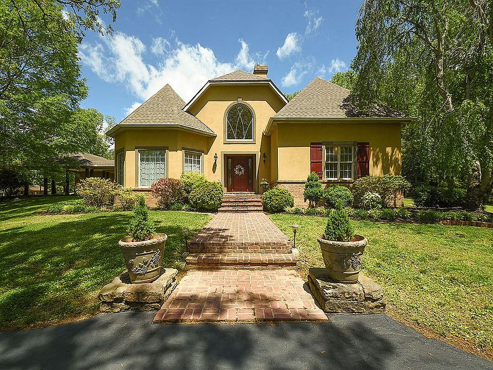 Front Entryway