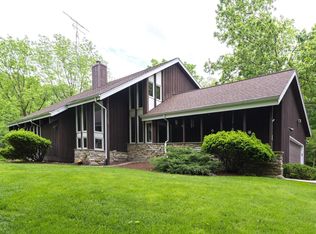 1834 Candlewood Ln, Richfield, WI 53076