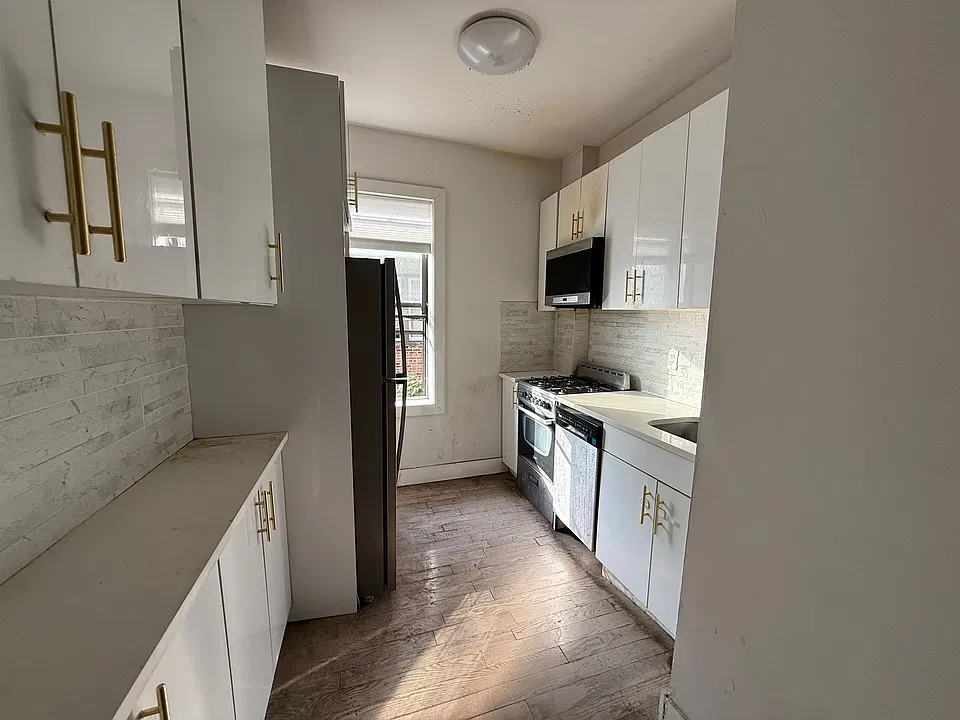 561 Bergen Ave #21E
