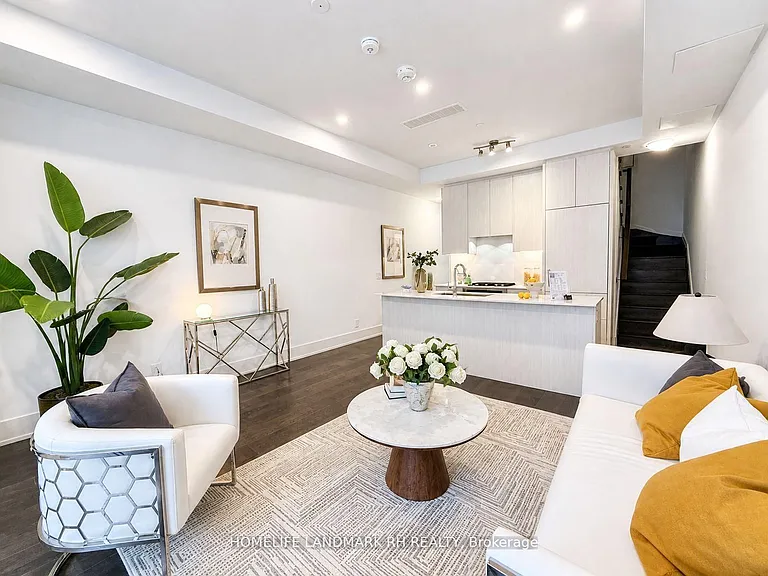 270 Davenport Rd #Townhouse 6 — Photo 10