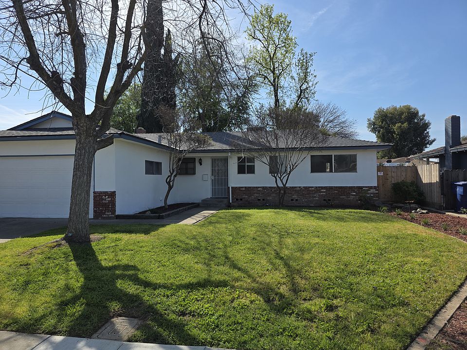 1st image of 670 W Pat Dr