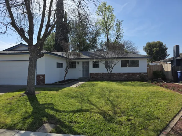 670 W Pat Dr, Clovis, CA 93612