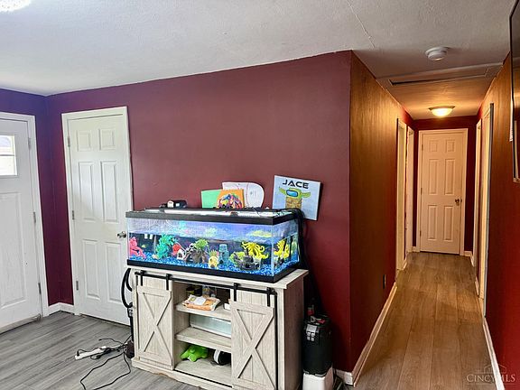 5th image of 180 Cain Ave