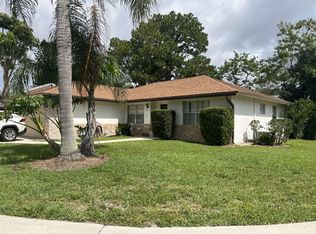 121 Stillwater Cir, Jupiter, FL 33458