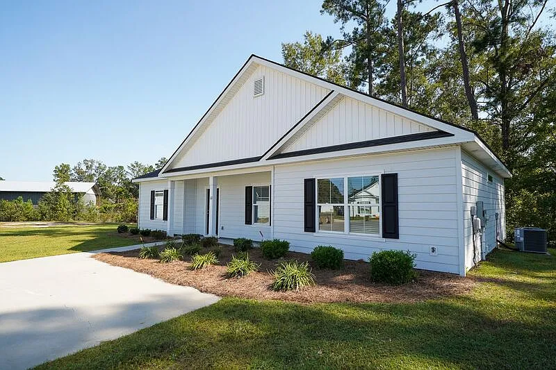 3 bed, 2.0 bath, 1531 sqft, $2,000 — Photo 4