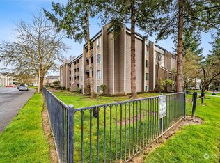 611 SW 5th Ct APT A303, Renton, WA 98057