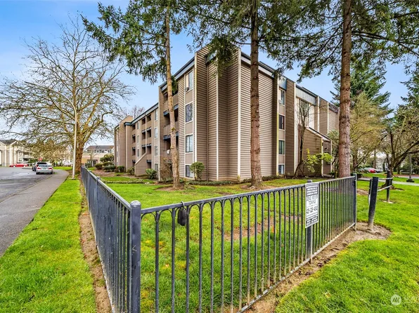 611 SW 5th Court #A-303, Renton, WA 98057