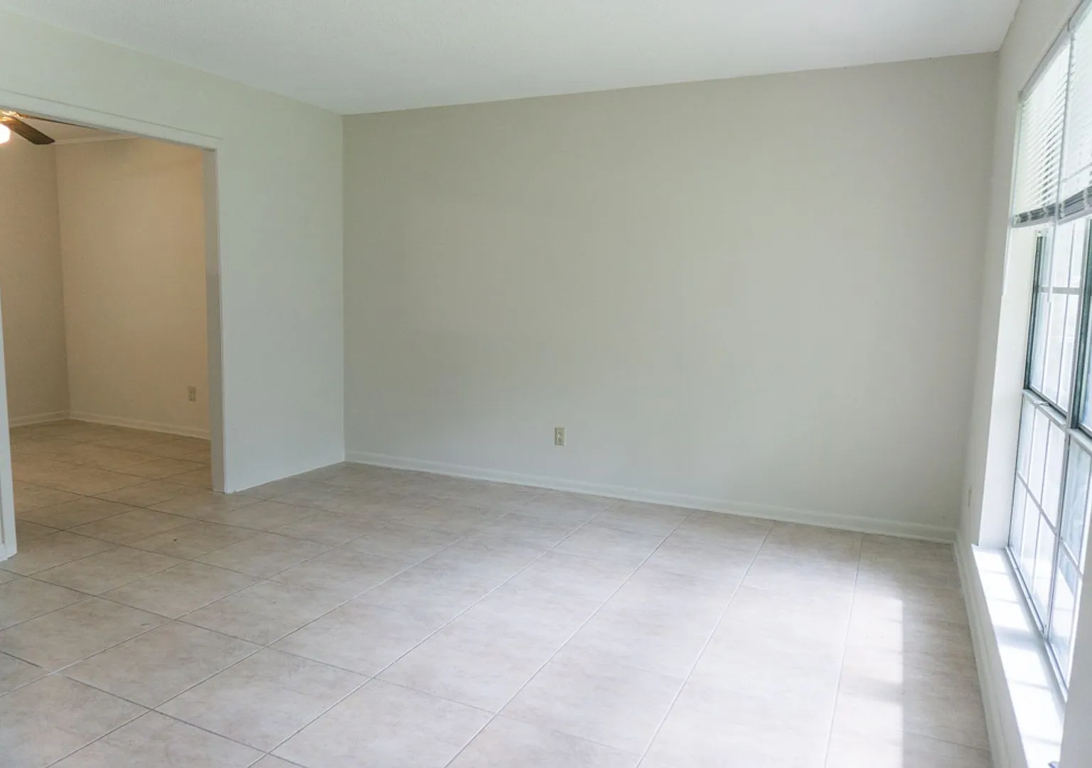 Ocean Springs School District - Cozy 3 Bedroom 1.5 Bath Home Close To Walmart & Middle School — Photo 3