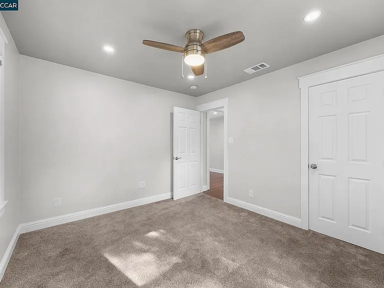 2910 Almond St #1 — Photo 4