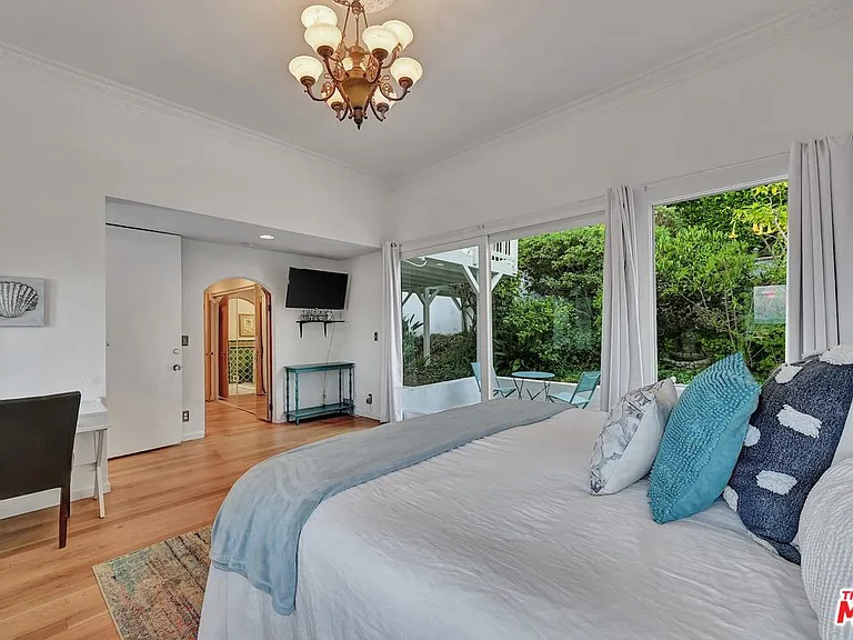 21625 Pacific Coast Hwy — Photo 10