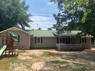 1120 Pineview Dr, Tignall, GA 30668