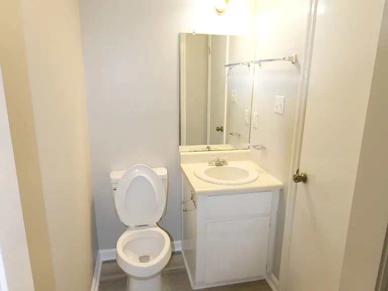426 Westcliff Cir — Photo 8