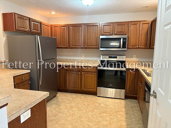 3rd image of 10655 Tecumseh Dr