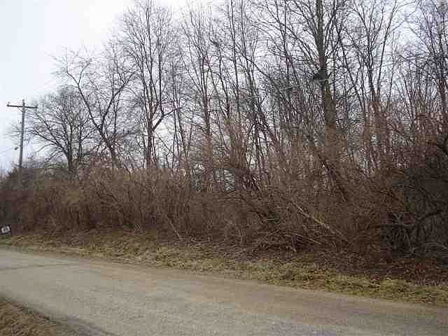 2nd image of 416 E Miller Rd