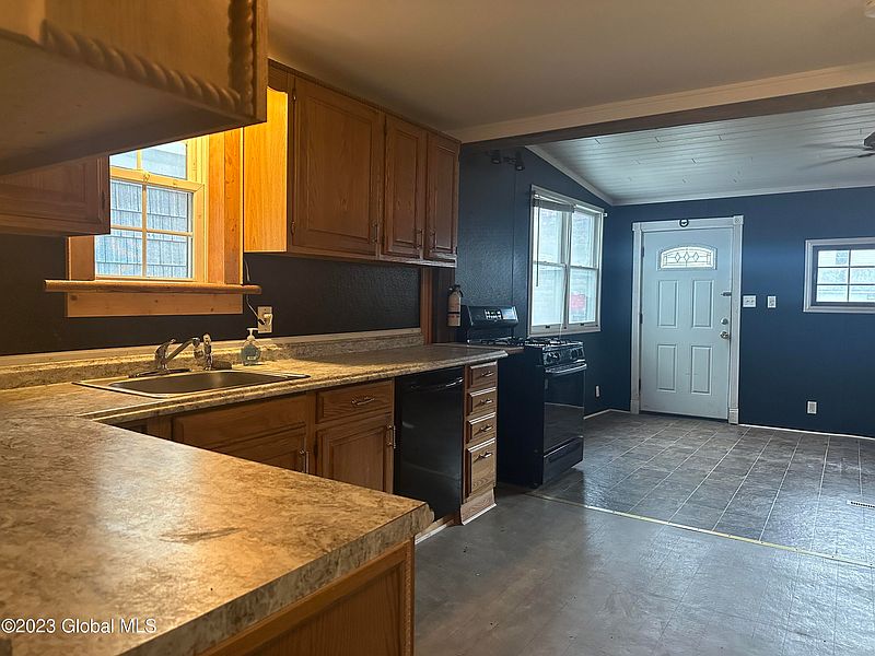 5th image of 26 McKinley Street