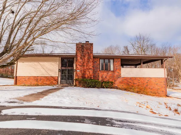 390 Rhea Lee Dr, Paducah, KY 42001