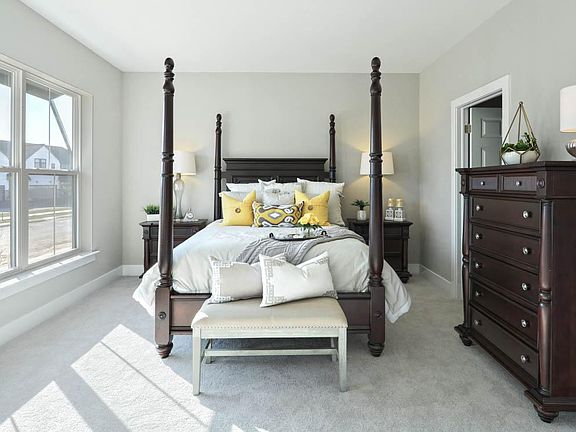 4th image of 401 Estate Dr
