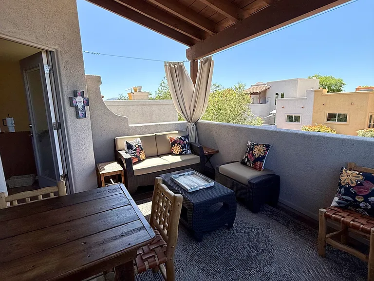 1111 Lombard Way — Photo 8