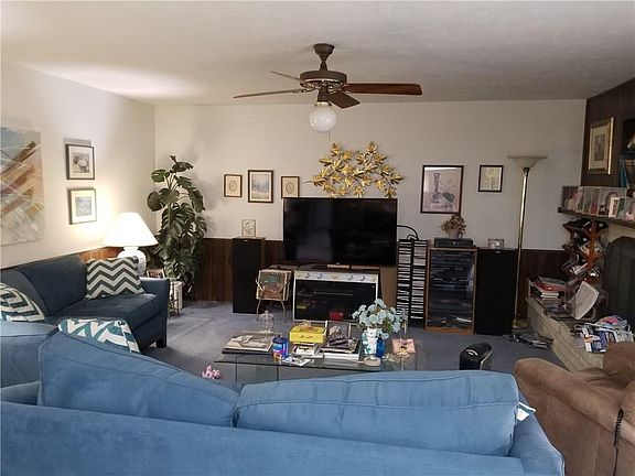 3rd image of 5902 Christie Ln