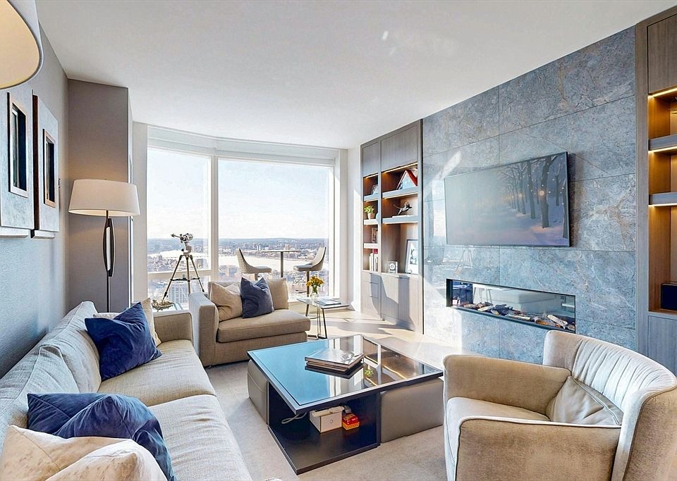 1st image of 240 Devonshire St #4505