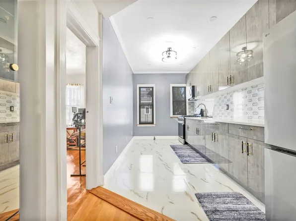 104-21 92nd Avenue image 29 of 61