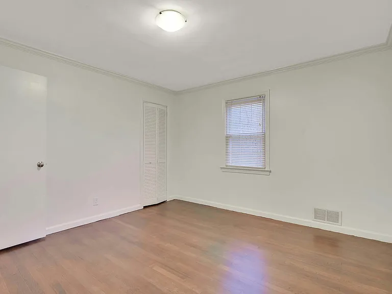 69 County Rd — Photo 15