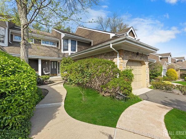 21 Briarwood Ct, Princeton, NJ 08540