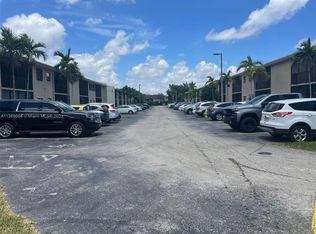10370 SW 220th St APT 206, Miami, FL 33190