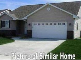 3198 S 20th Avenue Ct, Eldridge, IA 52748