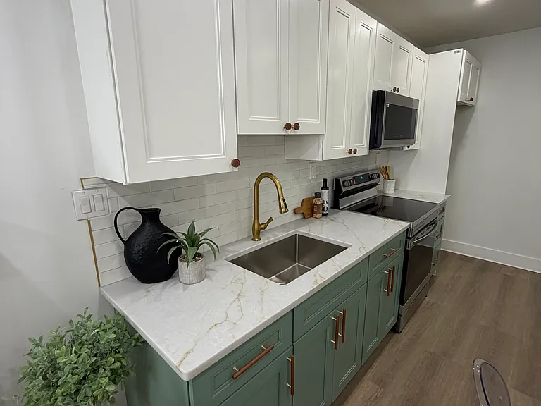 2619 Titan St — Photo 3