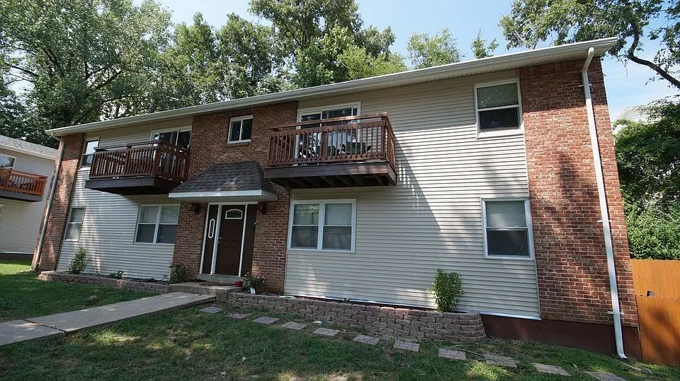 2 bed, 950 sqft, $1,095 — Photo 2