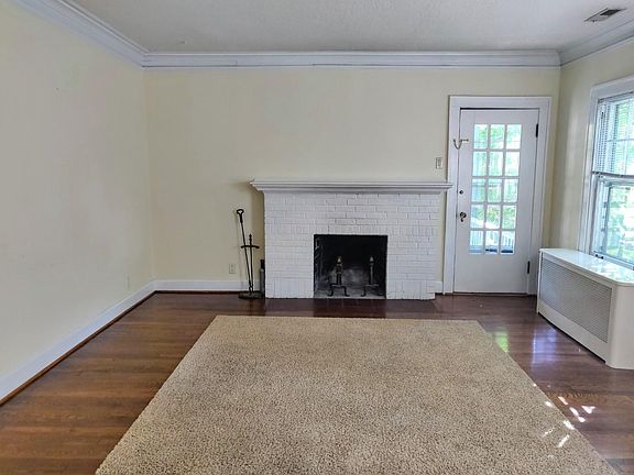 5th image of 1108 W 49th St