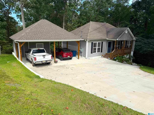 136 Woodbrook Dr, Warrior, AL 35180