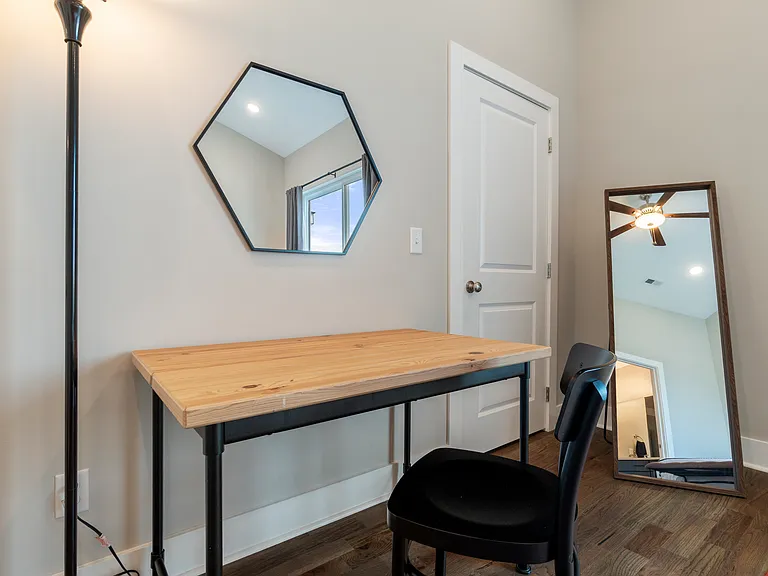 1705 Adams St — Photo 30
