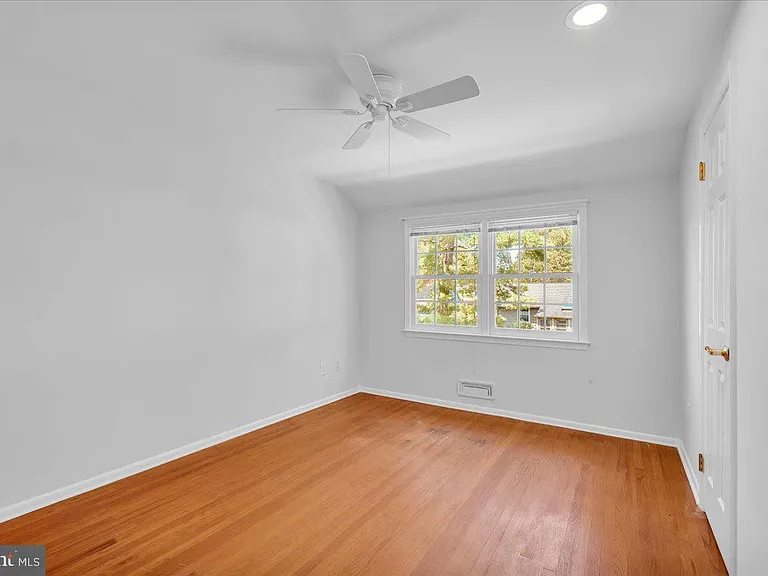 118 Fenwick Rd — Photo 13