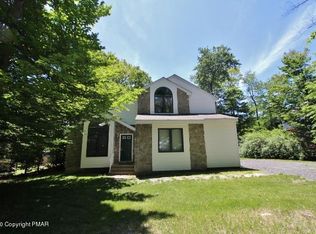 145 Dorchester Dr, Tobyhanna, PA 18466