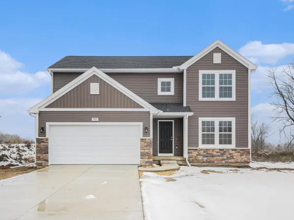 763 Petoskey Stone Dr, Byron Center, MI 49315